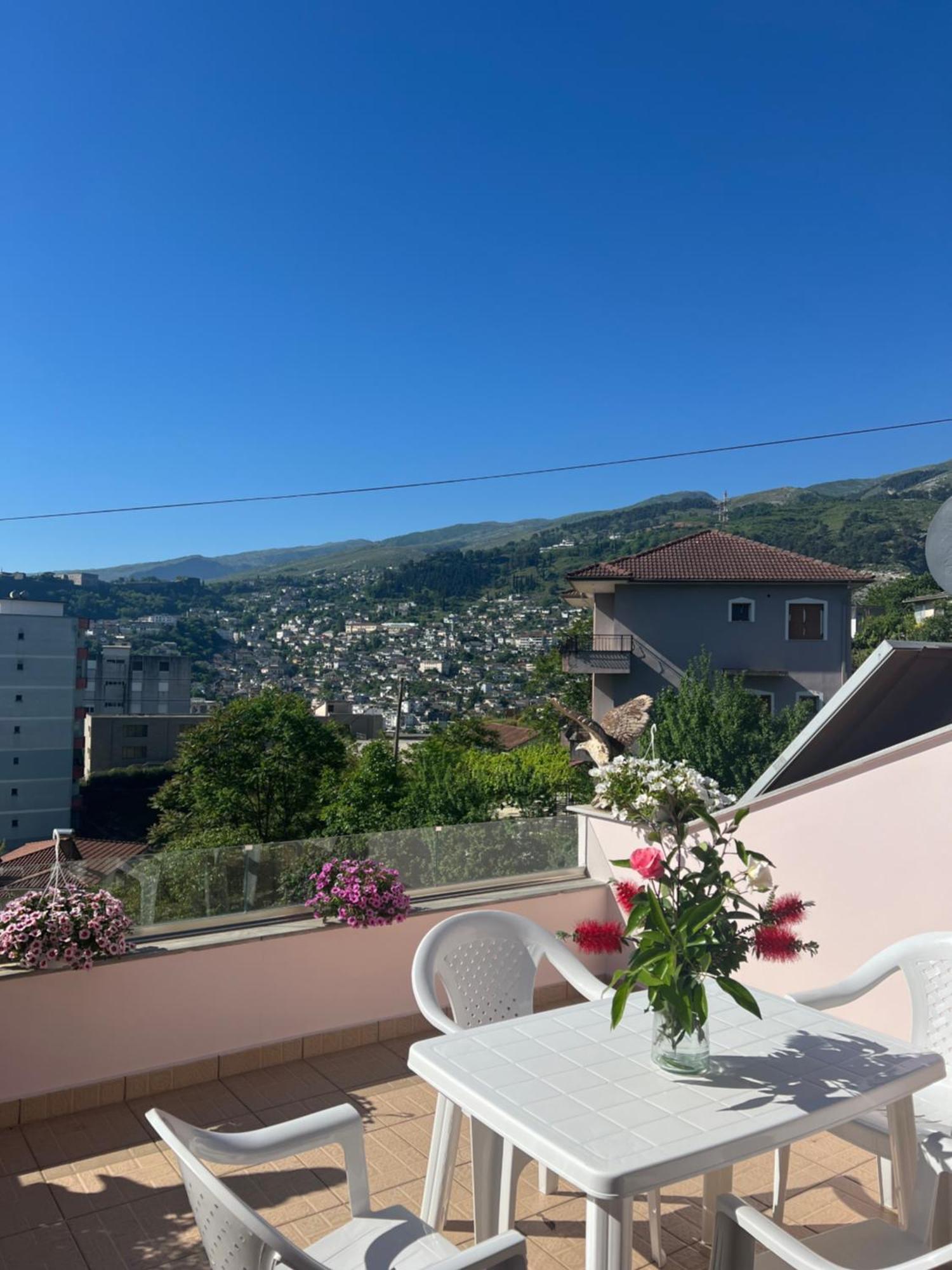Flower Terrace Apartment Gjirokaster Exterior photo