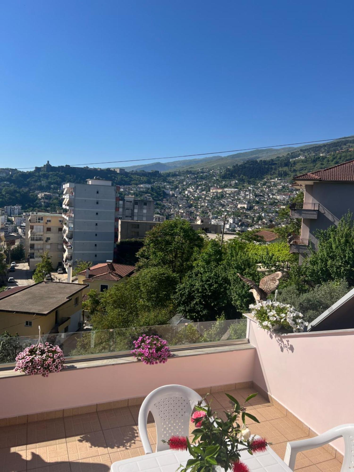 Flower Terrace Apartment Gjirokaster Exterior photo